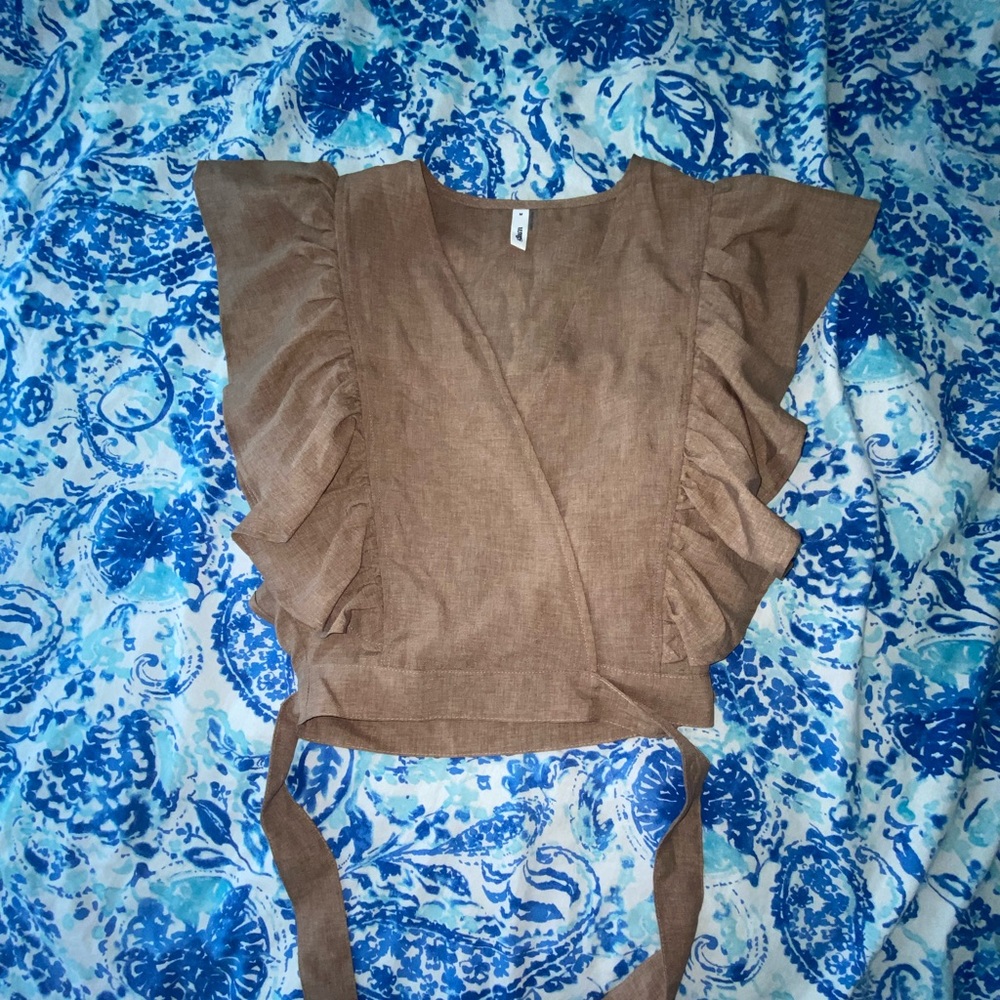 Brown/tan blouse